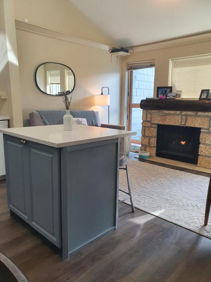 R & R Retreat Luxury Condo Whistler Extérieur photo