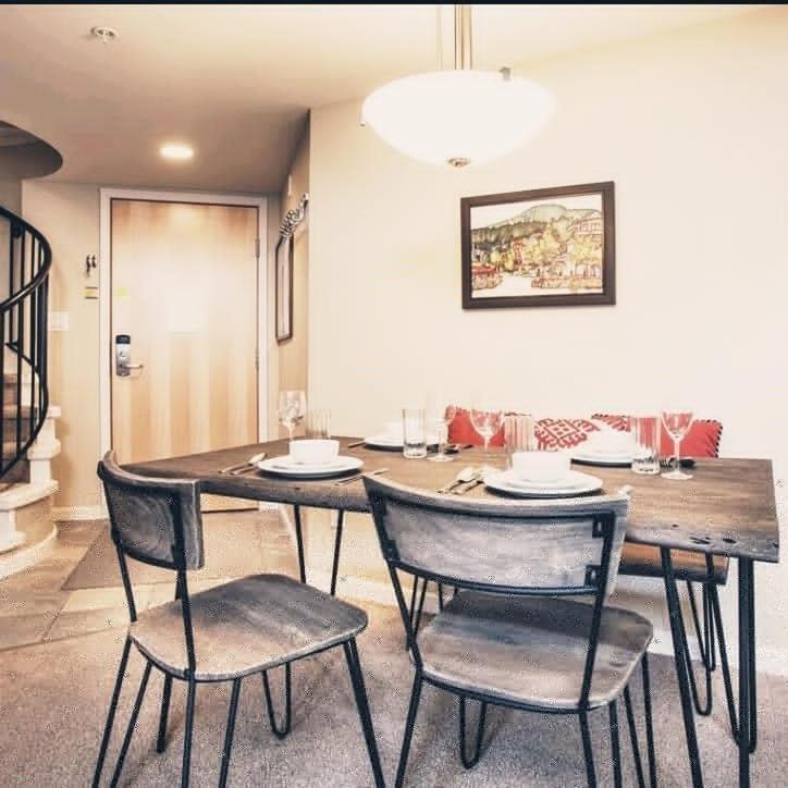R & R Retreat Luxury Condo Whistler Extérieur photo